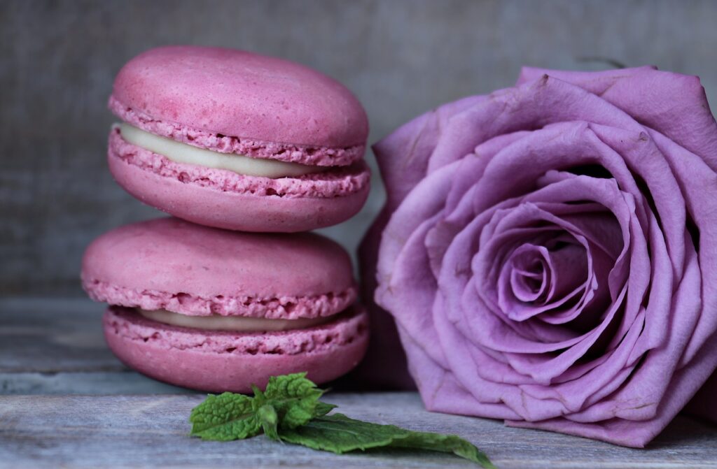 macarons 2548799 1280