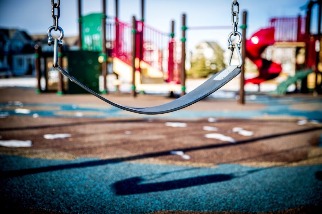 swing playground children playing park child play happy activity 823967