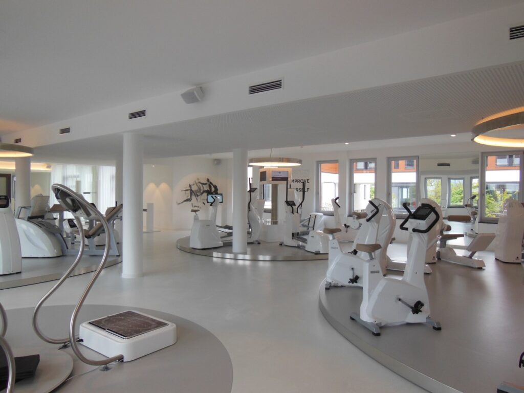 fitness studio fitness facility elite fitness studio munich exclusive fitnesseinrichtung strength training endurance training sport 1103742