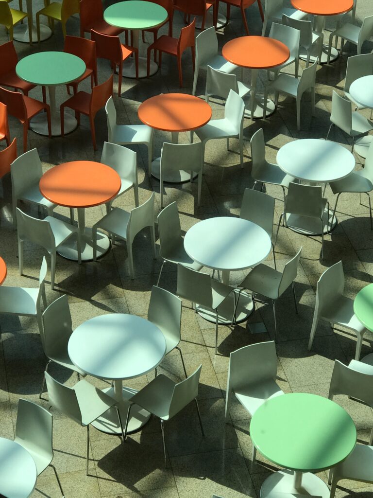 Esencia del Diseño Contemporáneo en Interiores