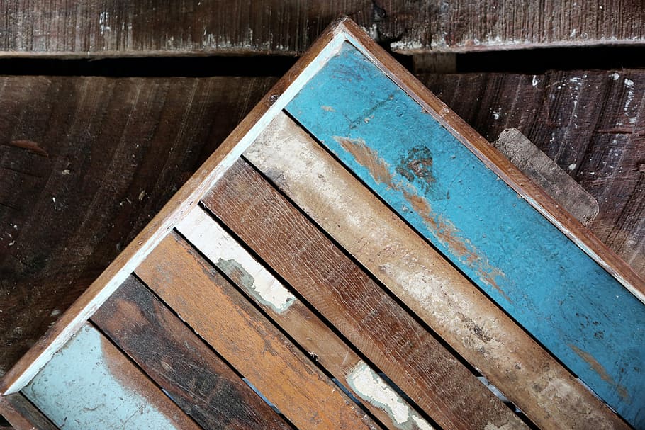 wood boards floor painted