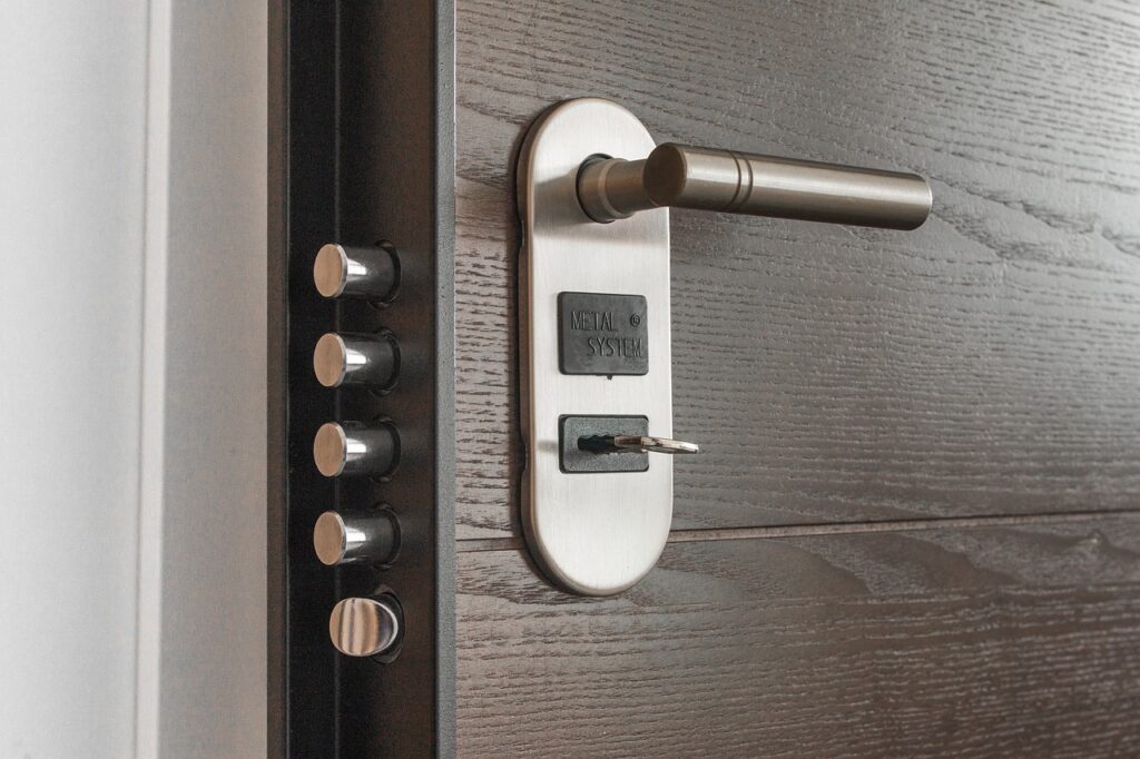 door 1089560 1280