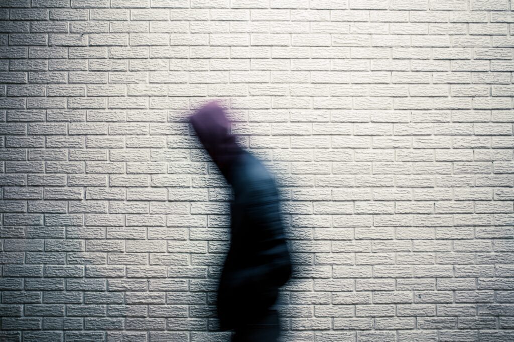 madison oren 8iN YTPHAEw unsplash
