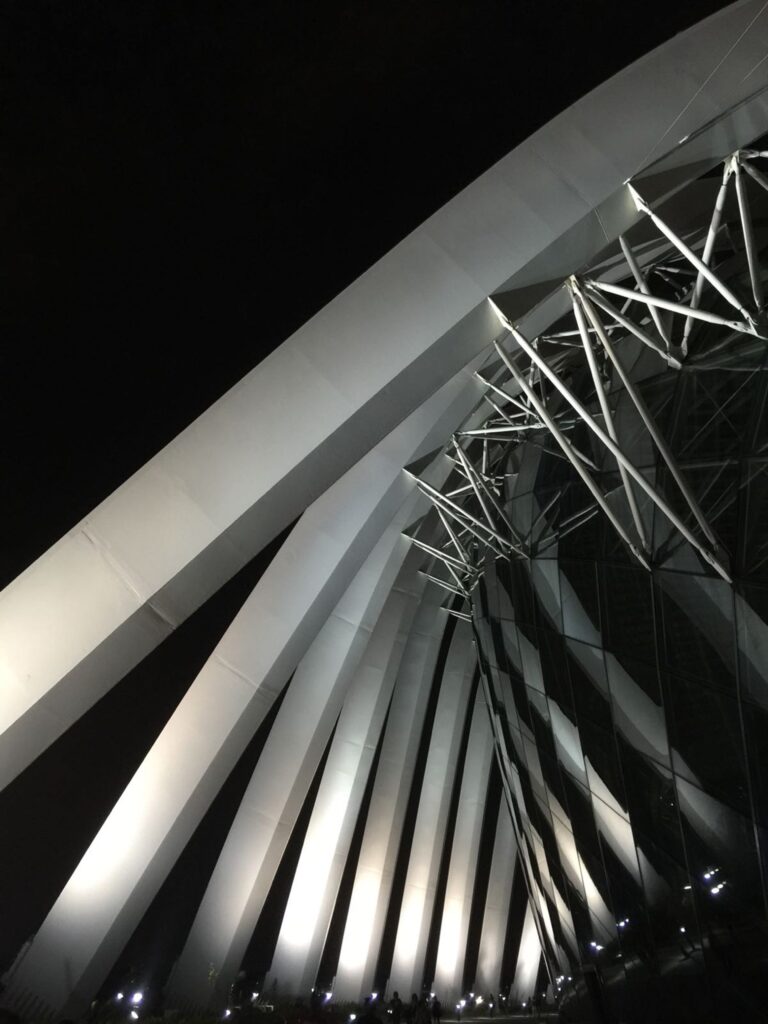 Ingenieros: Fusionando Creatividad y Precisión Técnica