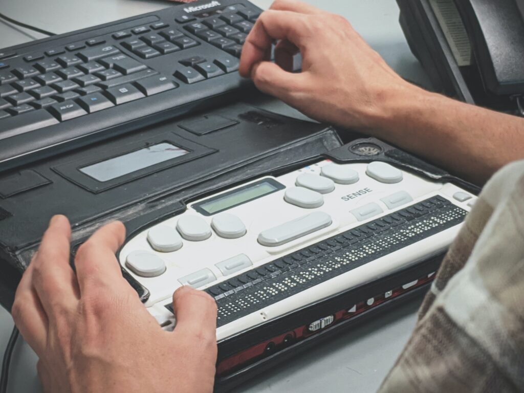 sigmund 4MoIpDcSlr4 unsplash