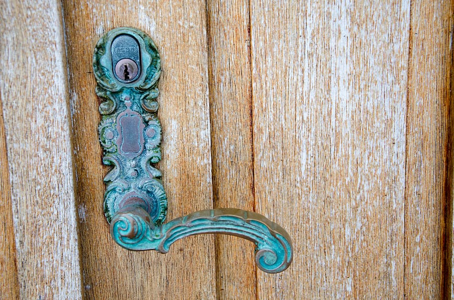 iceland door lock handle