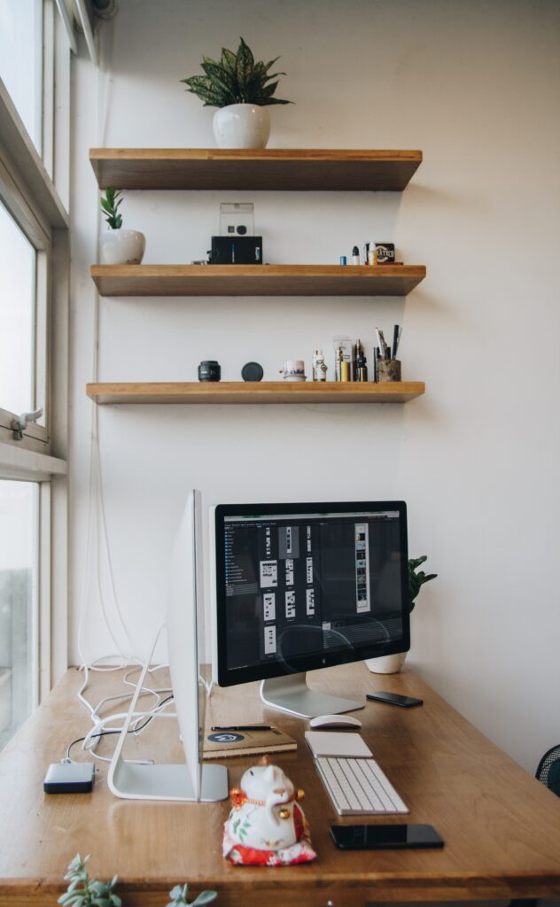 Creación de Estanterías y Organizadores Personalizados
