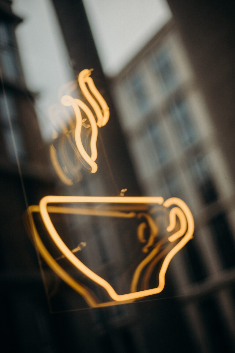 neón taza de café